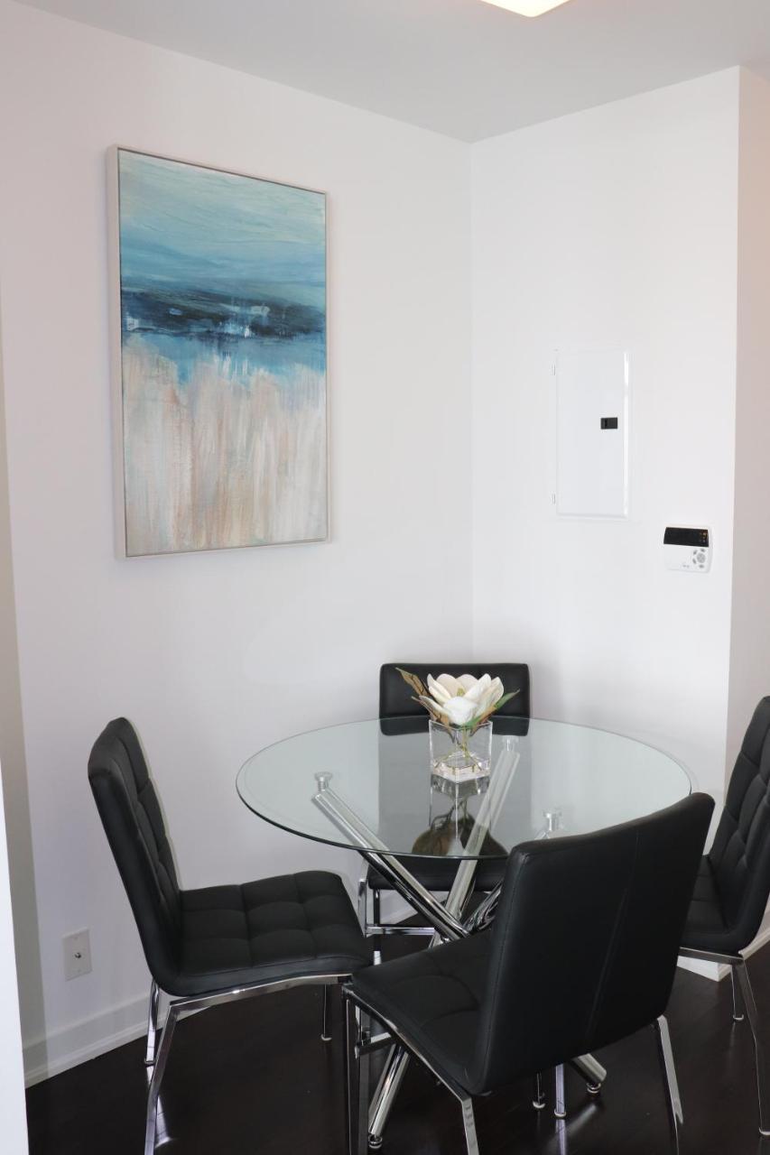 Aaira Suites โตรอนโต ภายนอก รูปภาพ