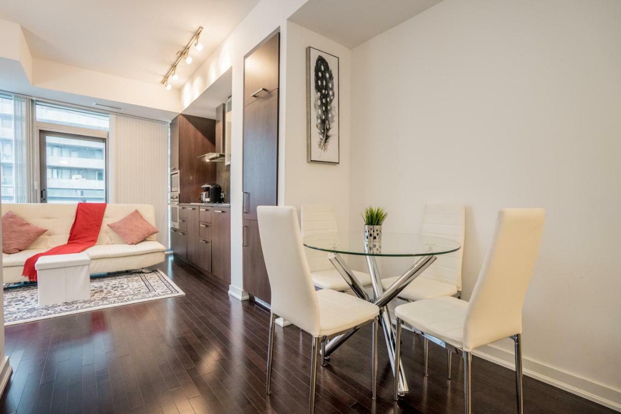 Aaira Suites โตรอนโต ภายนอก รูปภาพ