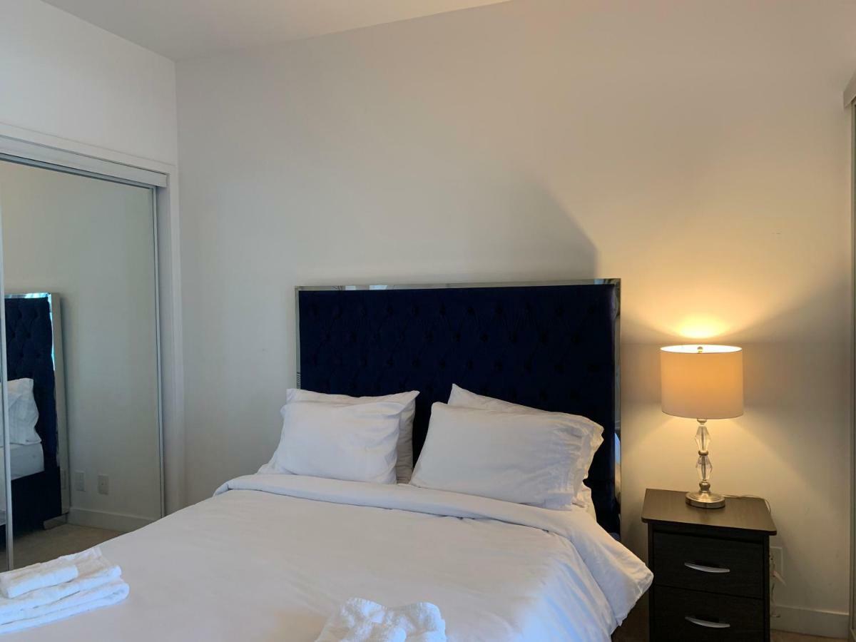 Aaira Suites โตรอนโต ภายนอก รูปภาพ