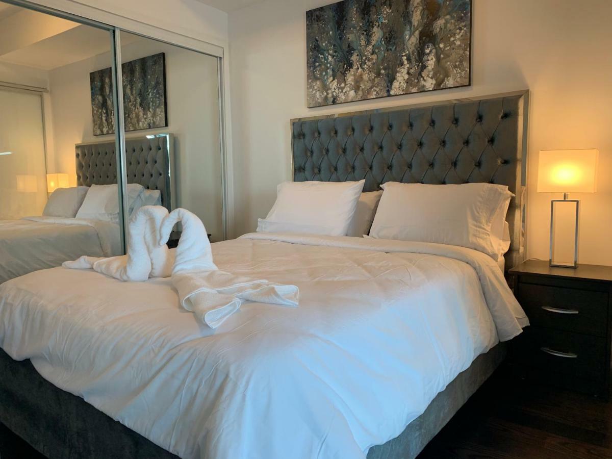 Aaira Suites โตรอนโต ภายนอก รูปภาพ