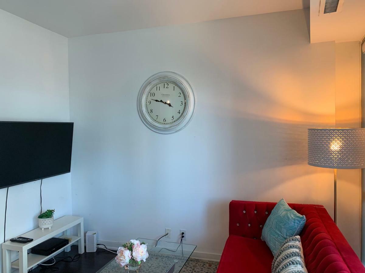 Aaira Suites โตรอนโต ภายนอก รูปภาพ