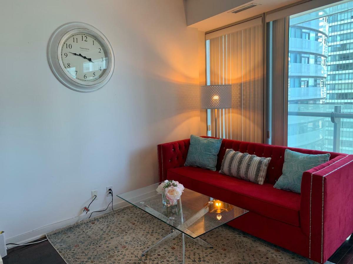 Aaira Suites โตรอนโต ภายนอก รูปภาพ