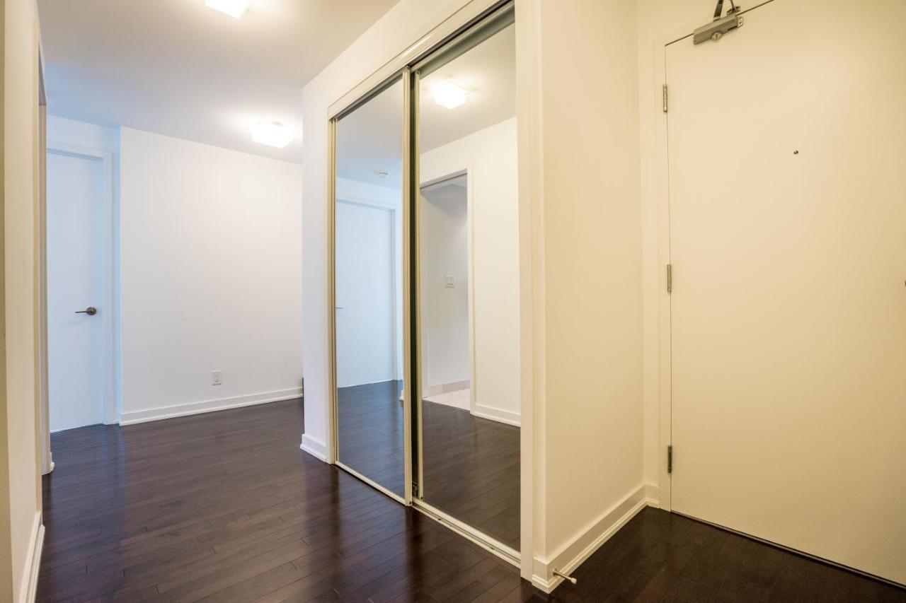 Aaira Suites โตรอนโต ภายนอก รูปภาพ