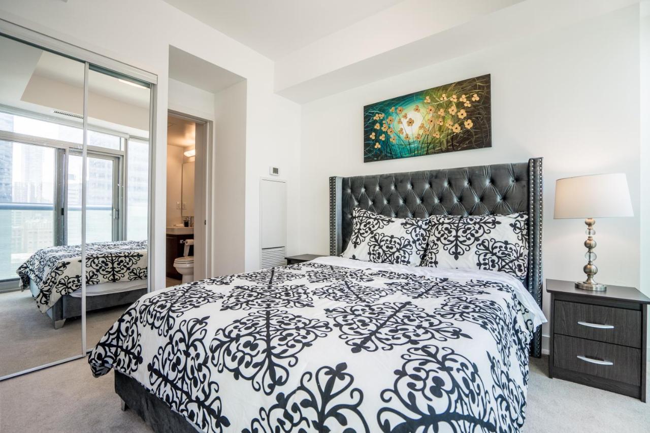 Aaira Suites โตรอนโต ภายนอก รูปภาพ